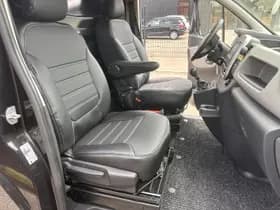 Renault Trafic 120pk L2H1 Black Edition thumbnail 2