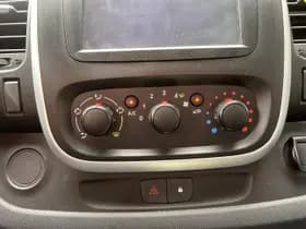 Renault Trafic 120pk L2H1 Black Edition thumbnail 5