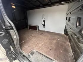 Renault Trafic 120pk L2H1 Black Edition thumbnail 7