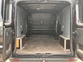 Renault Trafic 120pk L2H1 Black Edition thumbnail 10