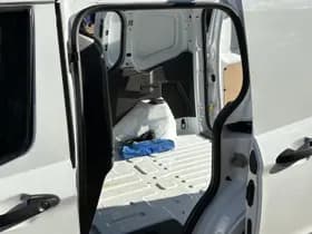 Ford Transit Courier 1.5 TDCI SPORT thumbnail 14