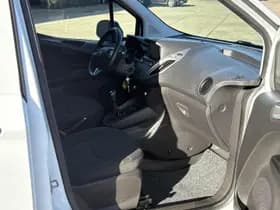 Ford Transit Courier 1.5 TDCI SPORT thumbnail 25