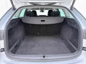 Škoda Octavia Combi 1.0 e-TSI Business Edition thumbnail 9