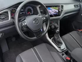 Volkswagen T-Roc 1.5 TSI Style thumbnail 4