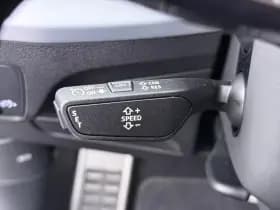 Audi Q2 35 TFSI S-line thumbnail 10