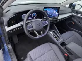 Volkswagen Golf 1.5 eHybrid Life Edition thumbnail 4