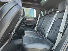 Porsche Cayenne 3.0 E-Hybrid Platinum Edition | ACC | Carplay | Trekhaak | Panorama thumbnail 12