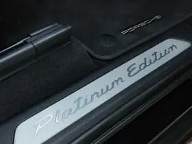 Porsche Cayenne 3.0 E-Hybrid Platinum Edition | ACC | Carplay | Trekhaak | Panorama thumbnail 23