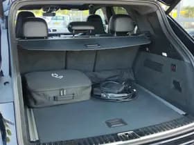 Porsche Cayenne 3.0 E-Hybrid Platinum Edition | ACC | Carplay | Trekhaak | Panorama thumbnail 25