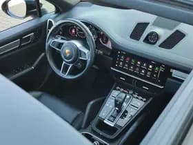 Porsche Cayenne 3.0 E-Hybrid Platinum Edition | ACC | Carplay | Trekhaak | Panorama thumbnail 9