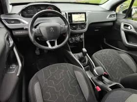 Peugeot 2008 1.2 PureTech Blue Lion | Carplay | Navi | Cruise thumbnail 13