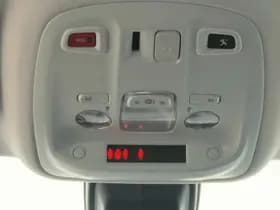 Peugeot 308 1.2 PureTech Blue Lease Executive | Panorama | Rijstrooksensor | Navigatie | PDC thumbnail 23