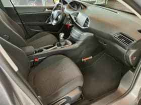 Peugeot 308 1.2 PureTech Blue Lease Executive | Panorama | Rijstrooksensor | Navigatie | PDC thumbnail 10