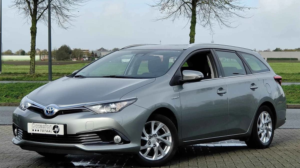 Toyota Auris Touring Sports 1.8 Hybrid Edition S | Camera | Navi | Lane Assist | Stoelverwarming — foto 1