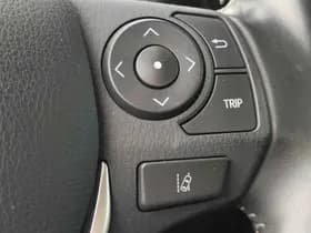 Toyota Auris Touring Sports 1.8 Hybrid Edition S | Camera | Navi | Lane Assist | Stoelverwarming thumbnail 19