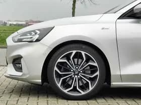 Ford FOCUS Wagon 1.0 EcoBoost Titanium Business | Automaat | Carplay | Camera | Led | Stuur+ Stoelverwarming thumbnail 8