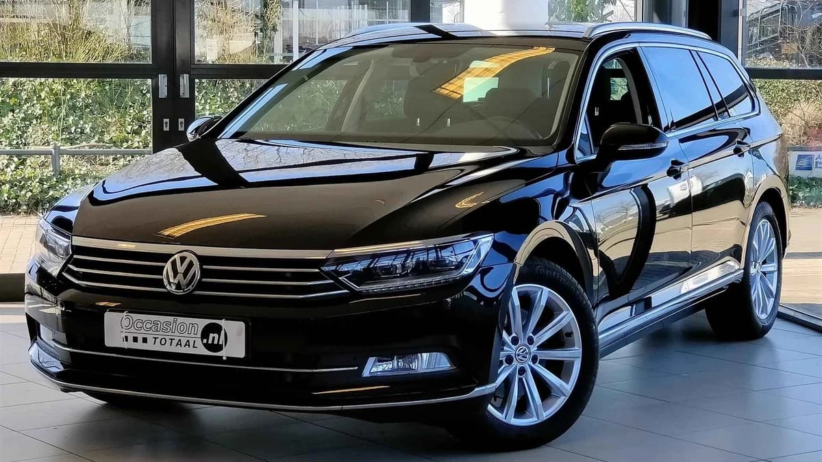 Volkswagen Passat Variant 1.6 TDI Highline | Leder | Navigatie — foto 1