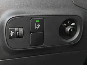 Citroën C3 1.2 PureTech Feel | Carplay | Cruise | PDC thumbnail 19