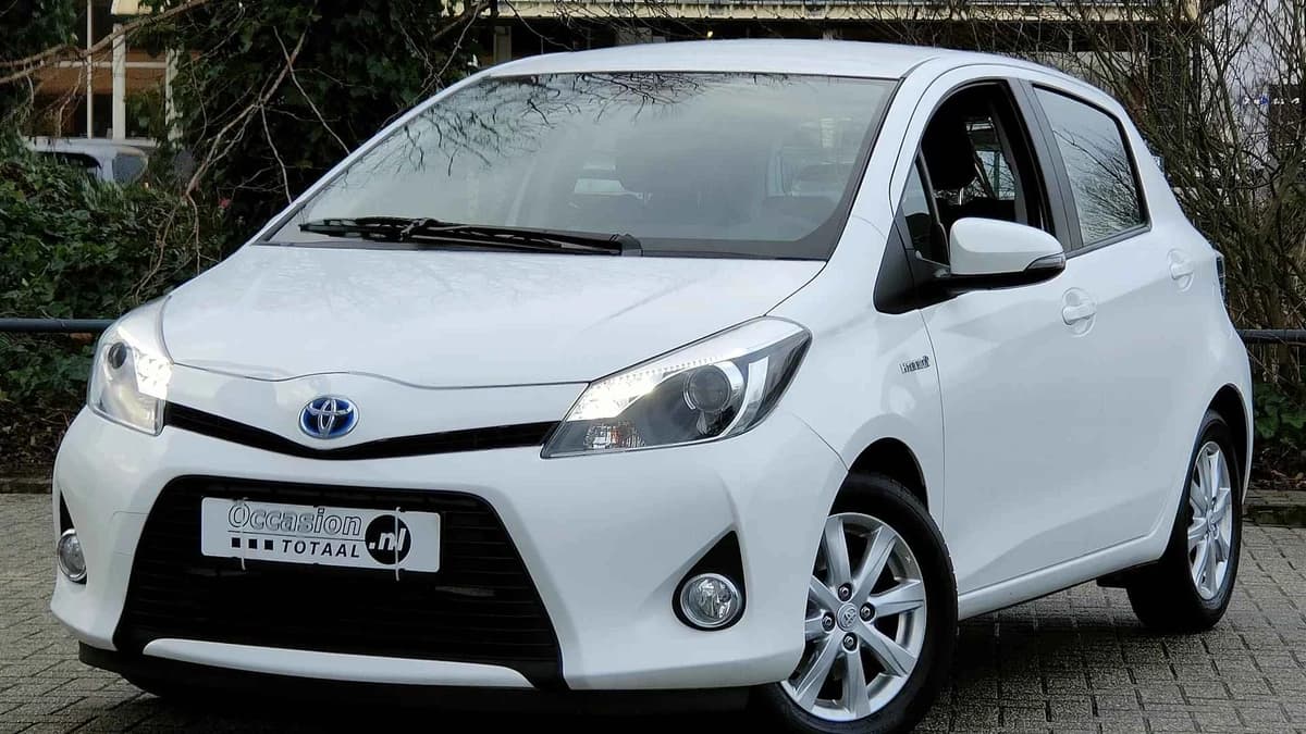 Toyota Yaris 1.5 Full Hybrid Dynamic | Camera | Climate | Cruise | Bluetooth — foto 1