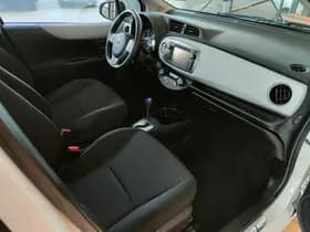 Toyota Yaris 1.5 Full Hybrid Dynamic | Camera | Climate | Cruise | Bluetooth thumbnail 12