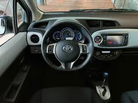 Toyota Yaris 1.5 Full Hybrid Dynamic | Camera | Climate | Cruise | Bluetooth thumbnail 15