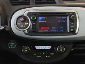 Toyota Yaris 1.5 Full Hybrid Dynamic | Camera | Climate | Cruise | Bluetooth thumbnail 17