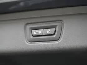 BMW 3 Serie Touring 330e High Executive thumbnail 12