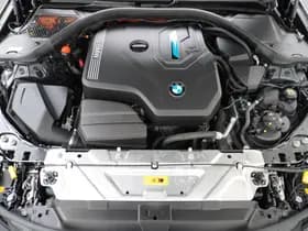 BMW 3 Serie Touring 330e High Executive thumbnail 16