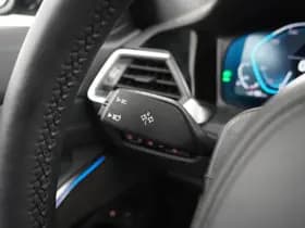 BMW 3 Serie Touring 330e High Executive thumbnail 29