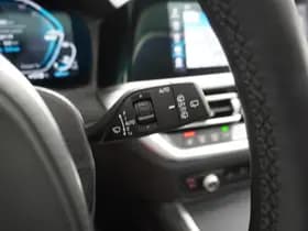 BMW 3 Serie Touring 330e High Executive thumbnail 30