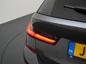 BMW 3 Serie Touring 330e High Executive thumbnail 9