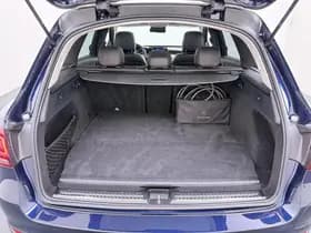 Mercedes-Benz GLC 300e 4MATIC Premium Plus thumbnail 11