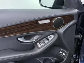 Mercedes-Benz GLC 300e 4MATIC Premium Plus thumbnail 16