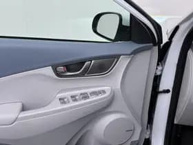 Hyundai KONA EV Premium 64 kWh thumbnail 14
