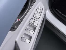 Hyundai KONA EV Premium 64 kWh thumbnail 15