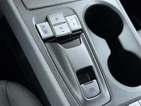 Hyundai KONA EV Premium 64 kWh thumbnail 41