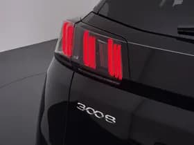 Peugeot 3008 1.6 HYbrid4 300 GT thumbnail 2