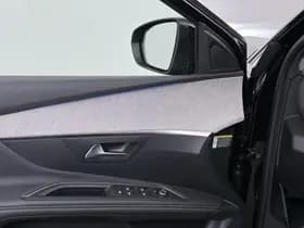 Peugeot 3008 1.6 HYbrid4 300 GT thumbnail 18