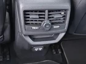 Peugeot 3008 1.6 HYbrid4 300 GT thumbnail 26