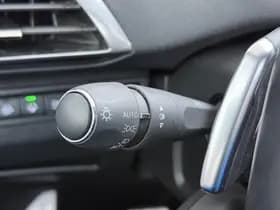 Peugeot 3008 1.6 HYbrid4 300 GT thumbnail 30