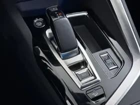 Peugeot 3008 1.6 HYbrid4 300 GT thumbnail 42