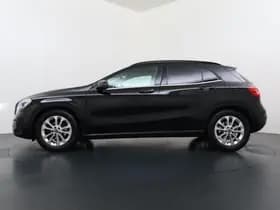 Mercedes-Benz GLA 180 Premium Plus thumbnail 5