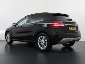 Mercedes-Benz GLA 180 Premium Plus thumbnail 6