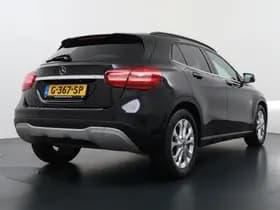 Mercedes-Benz GLA 180 Premium Plus thumbnail 8