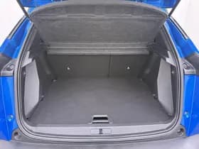 Peugeot E-2008 EV GT Pack 50 kWh thumbnail 11