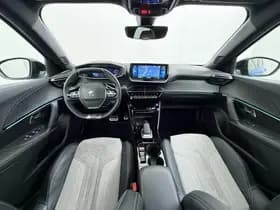 Peugeot E-2008 EV GT Pack 50 kWh thumbnail 21