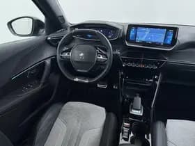 Peugeot E-2008 EV GT Pack 50 kWh thumbnail 22