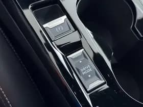 Peugeot E-2008 EV GT Pack 50 kWh thumbnail 38