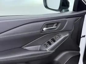 Nissan QASHQAI 1.3 MHEV Xtronic N-Connecta thumbnail 16