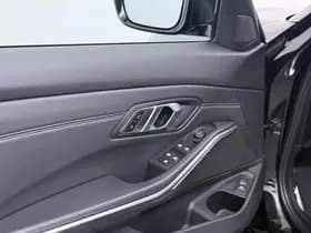 BMW 3 Serie Touring 318i High Executive Edition thumbnail 17